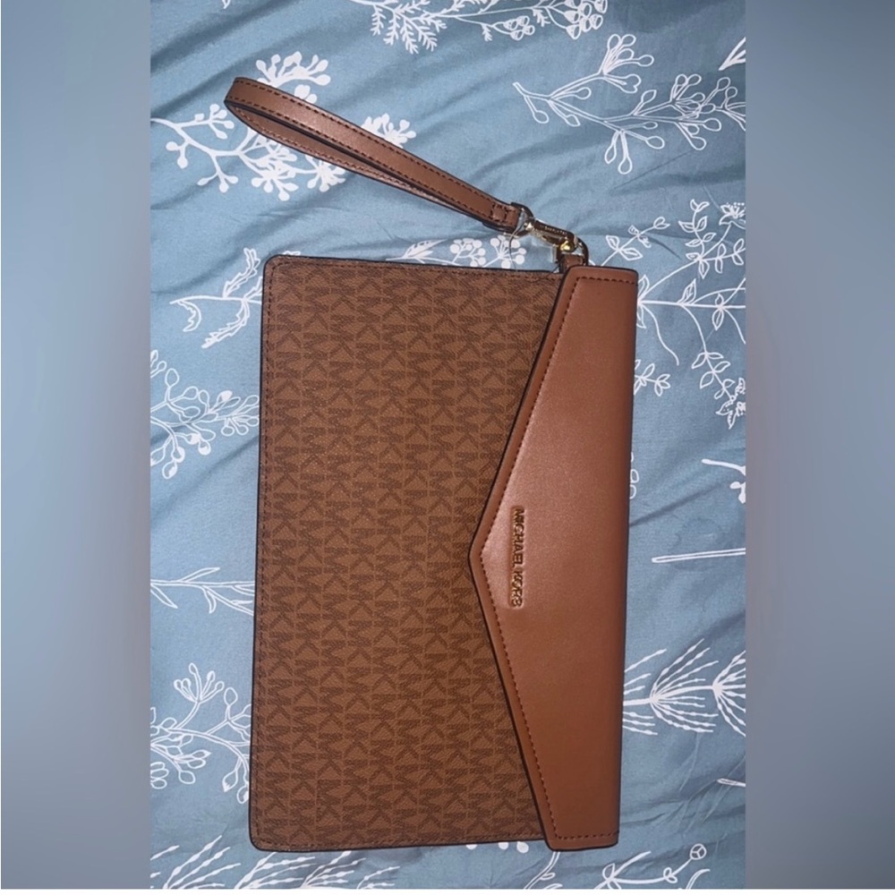 Michael Kors Tan and Brown Geometric Wristlet